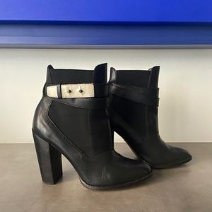 Elizabeth & James Womens E-Solar Belted Black Leather Ankle Boots Booties